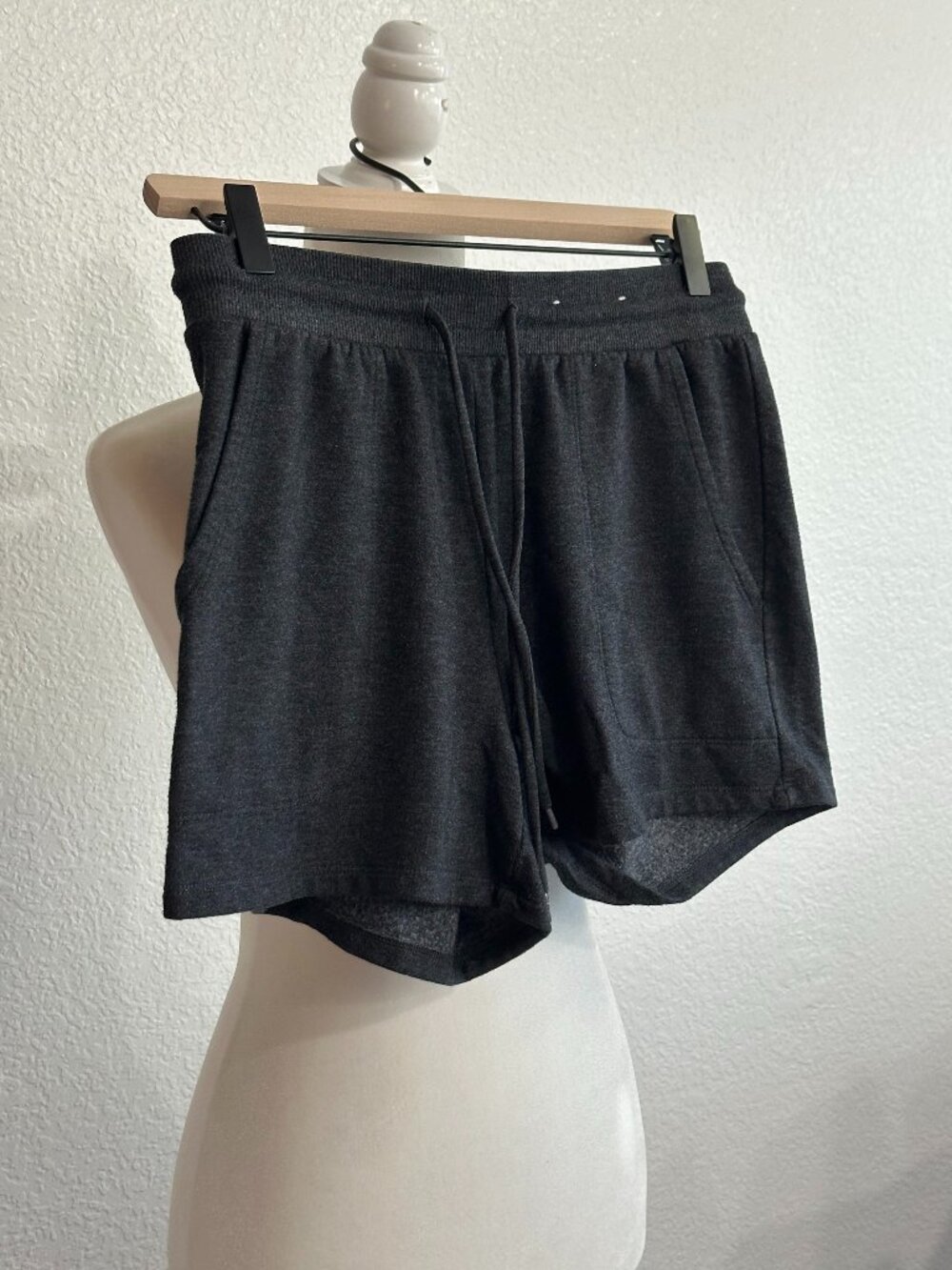 Stars Above Lounge Shorts Women’s Small Gray Soft Fleece Drawstring Sleep Shorts